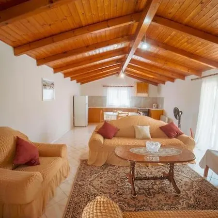 Cozy Loft Big Balcony Comfort Near Sarande * Dermish
