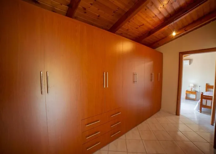 Cozy Loft Big Balcony Comfort Near Sarande Dermish